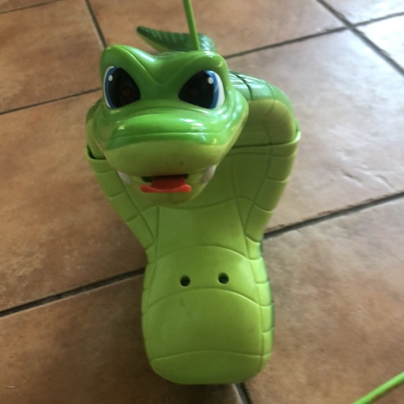 Remote control snake - Picture 2 of 4